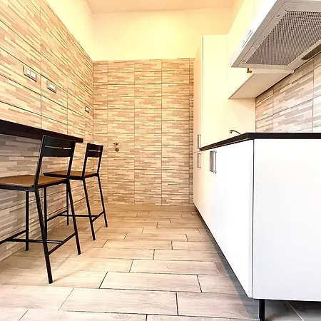 Colosseum Guest House-2